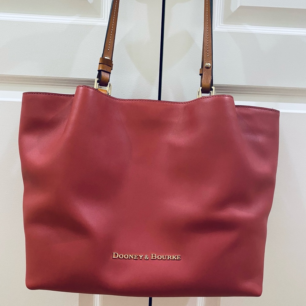 Dooney & Bourke City Flynn tote in Dusty Rose